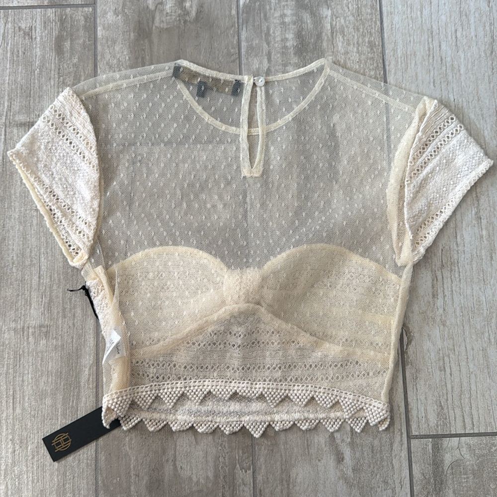 Revolve x house of Harlow top - Picture 8 of 8